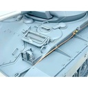 16gm0038c.jpg