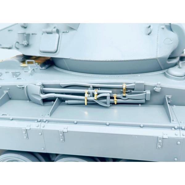 16gm0038i.jpg