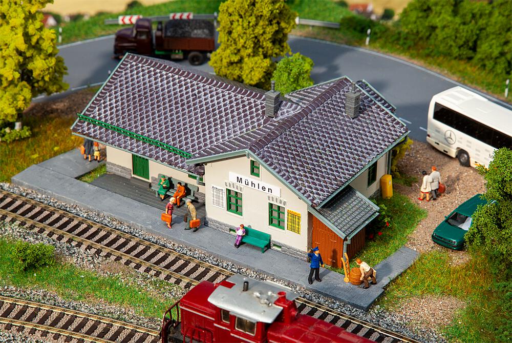 Faller 110150   H0  Gare de Mühlen 205 x 116 x 90 mm