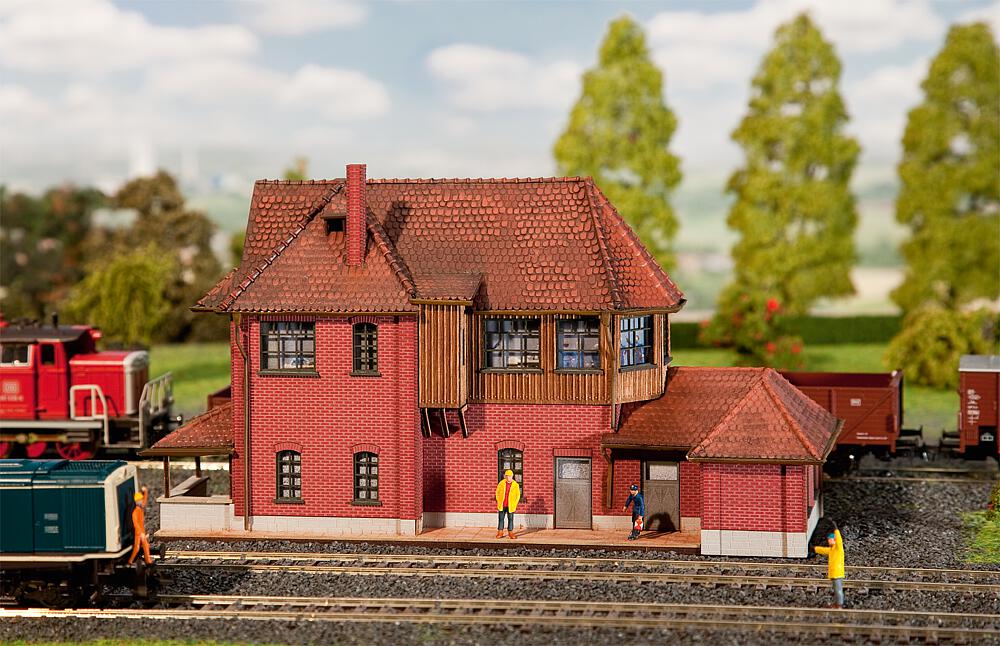 Faller 120116   H0  Poste d’aiguillage 215 x 80 x 120 mm