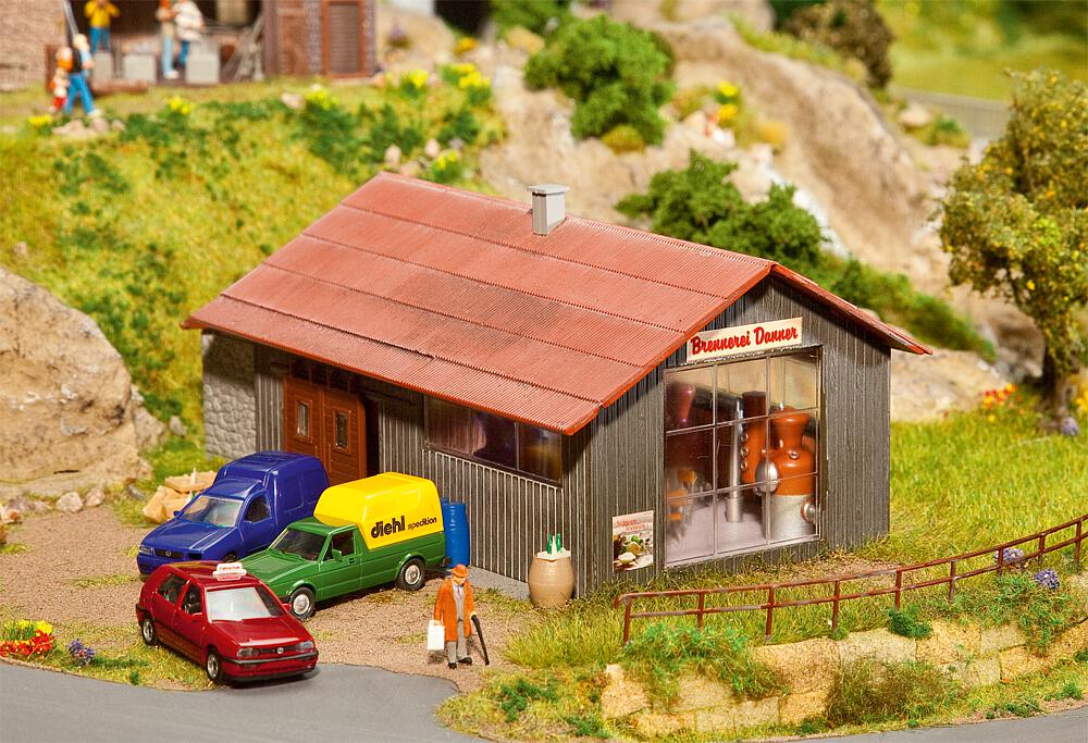 Faller 130194   H0  Distillerie avec accessoires 171 x 97 x 75 mm