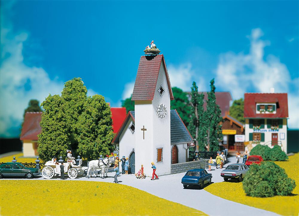 Faller 130236   H0  Église de village 116 x 72 x 137 mm