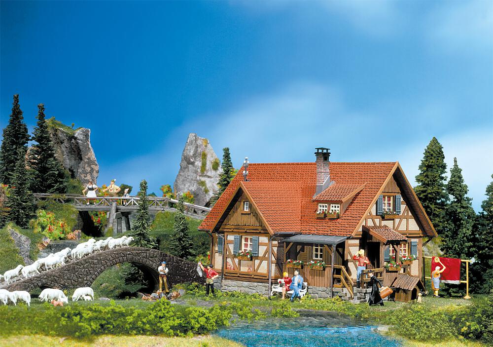 Faller 130270   H0  Maison rurale à pans de bois 145 x 103 x 89 mm