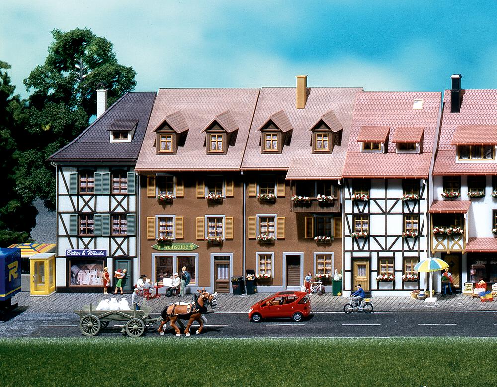 Faller 130432   H0  2 Maisons en relief 61 x 57 x 150 mm, 61 x 47 x 142 mm