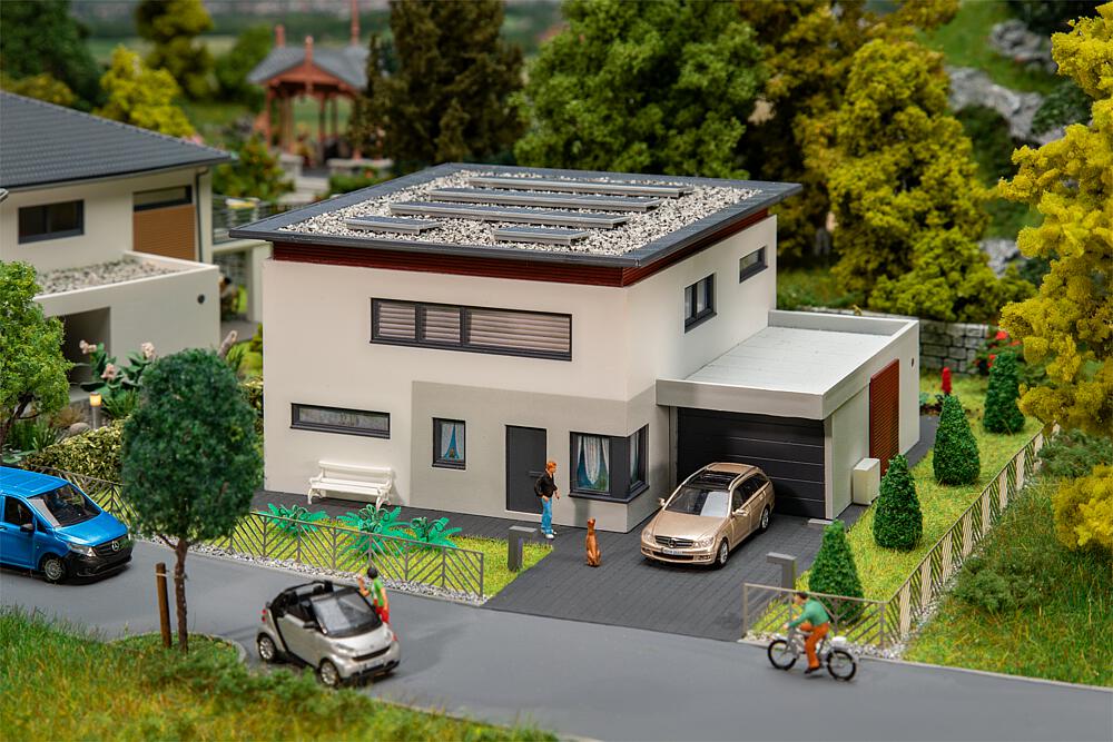 Faller 130638   H0  WeberHaus Villa 155 x 138 x 77 mm
