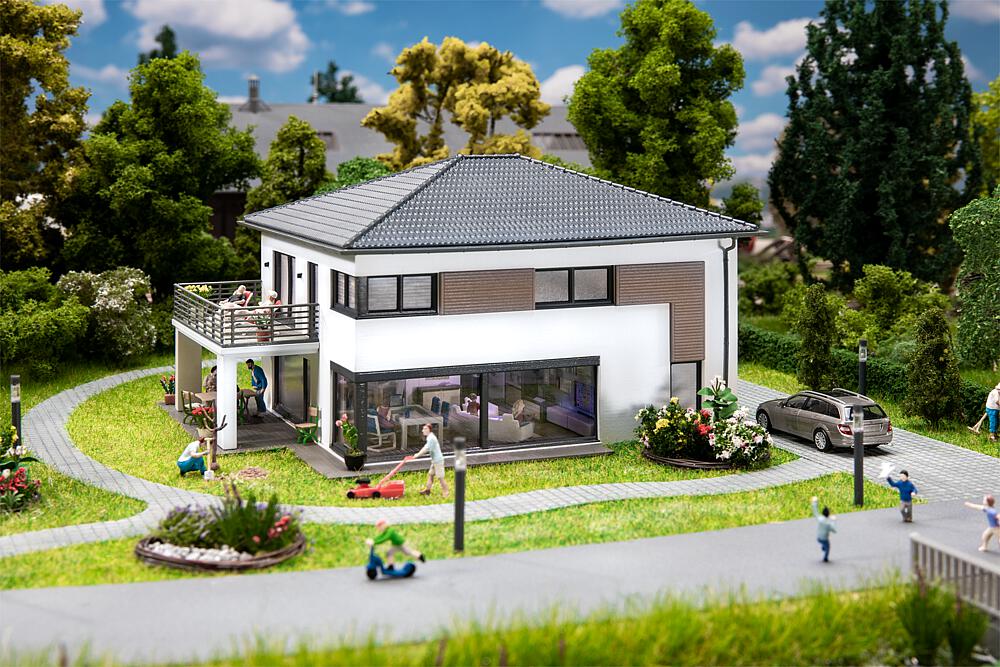 Faller 130639   H0  WeberHaus CityLife 180 x 160 x 91 mm