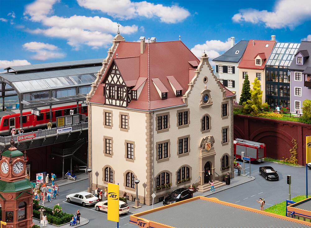 Faller 130651   H0  Tribunal d’Instance 225 x 130 x 274 mm