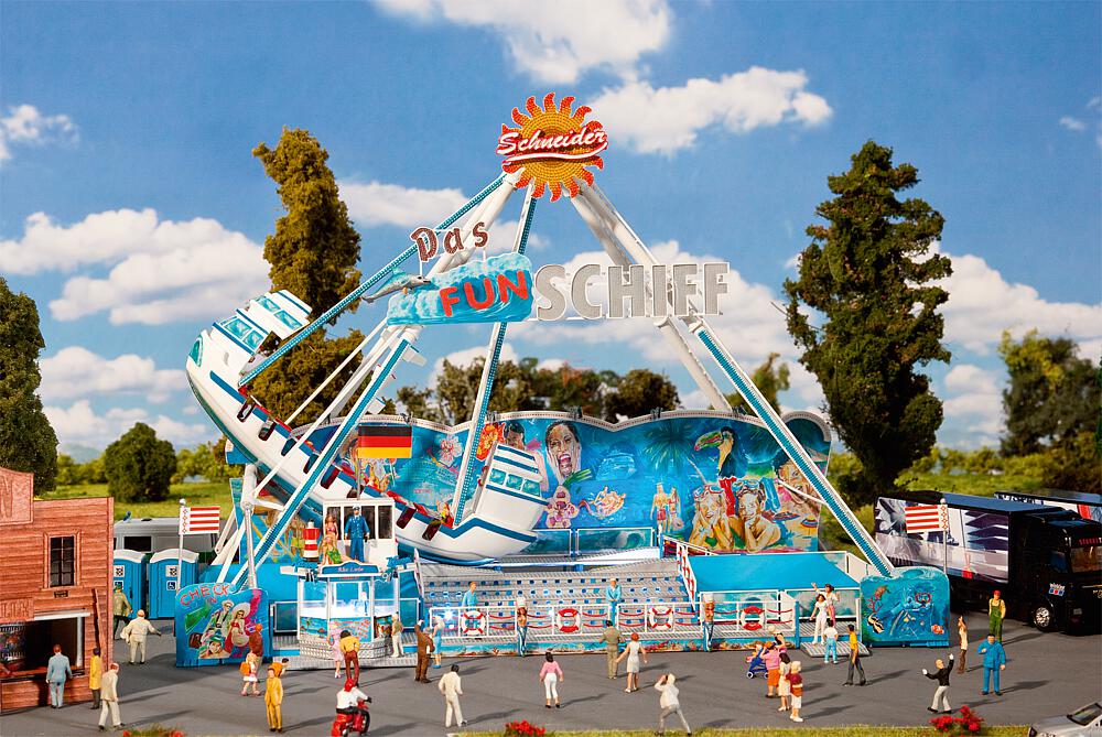 Faller 140420   H0  Manège FUN-Schiff 285 x 183 x 210 mm