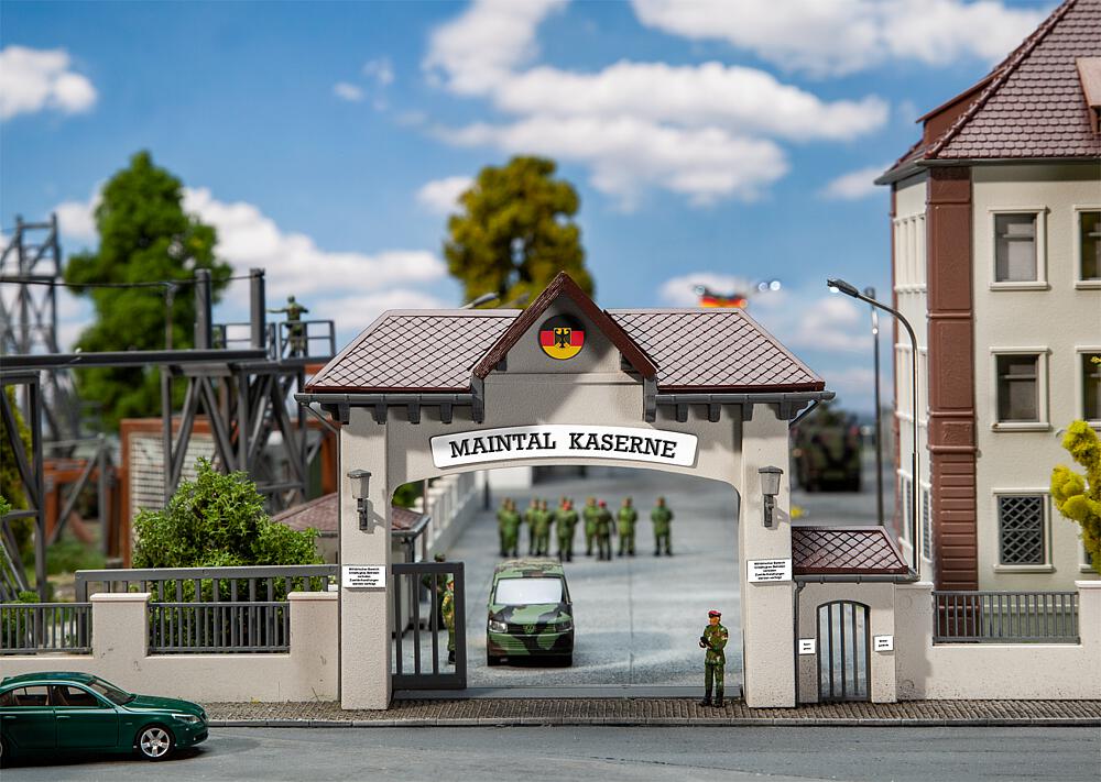 Faller 144100   H0  Entrée principale de caserne 137 x 39 x 96 mm, 51 x 46 x 38 mm