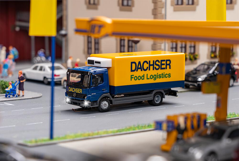 Faller 161316   H0  Car System Digital Camion MB Atego Dachser (HERPA) 