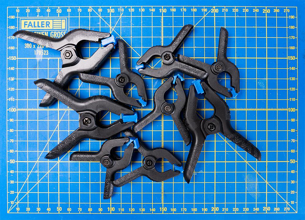 Faller 170552   H0, TT, N, Z  Pinces à ressort, lot de 9 