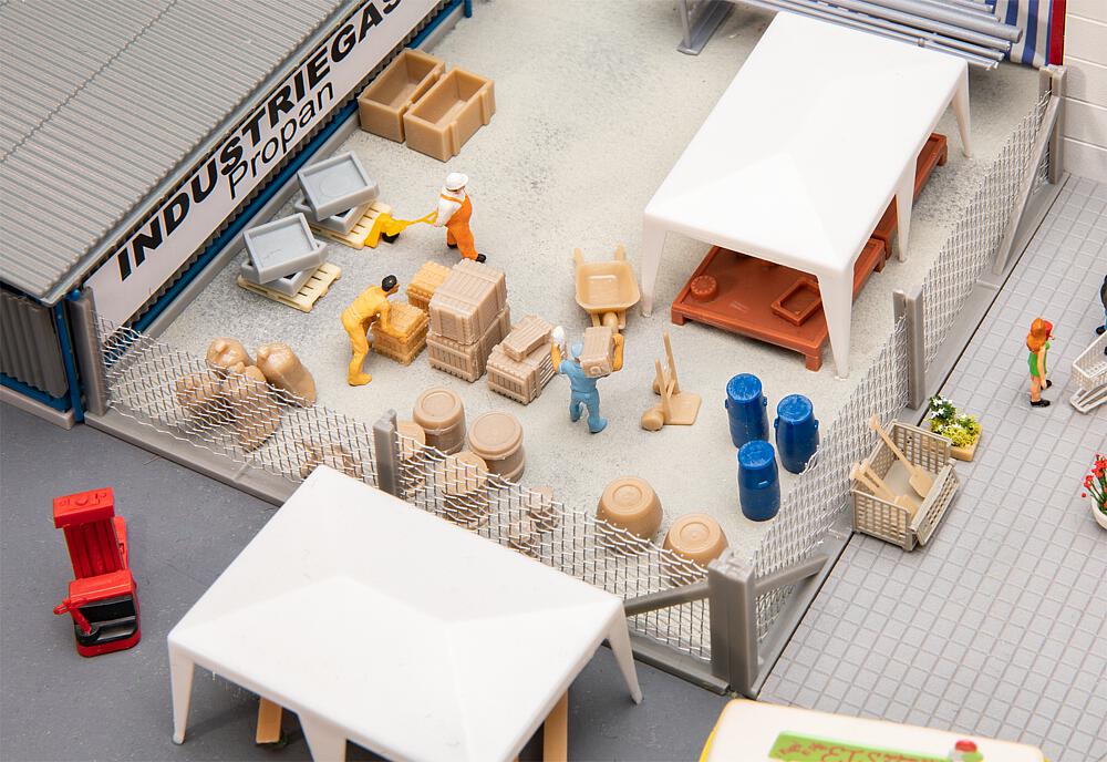 Faller 180352   H0  Kit d’aménagement Magasin de bricolage 