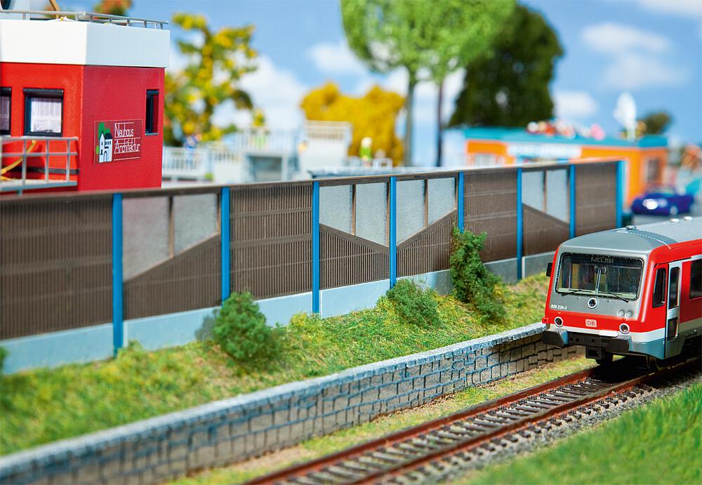 Faller 180422   H0  Paroi anti-bruit Bois 370 x 4 x 42 mm