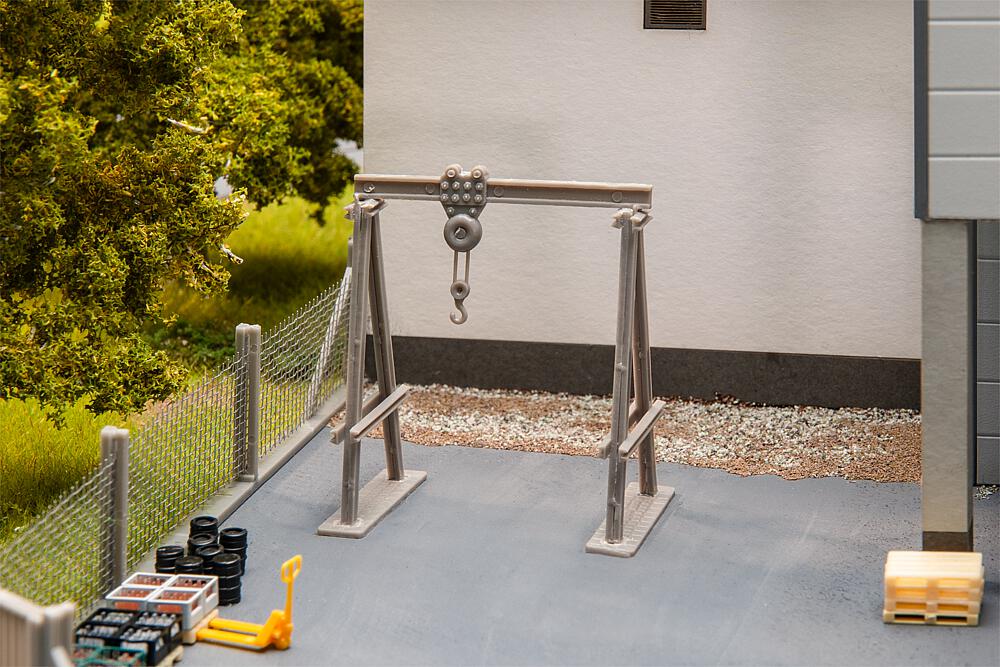 Faller 180865   H0  Petite grue à chevalet 50 x 30 x 59 mm