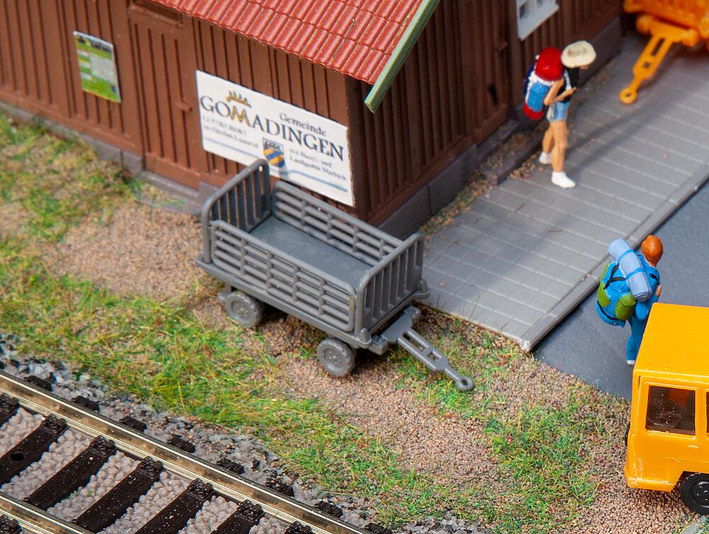 Faller 180990   H0  2 Chariots de quai, gris 