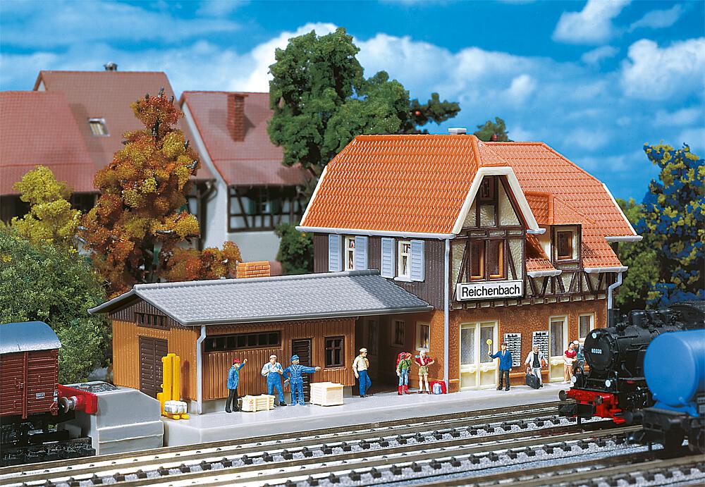 Faller 212104   N  Gare de Reichenbach 163 x 71 x 72 mm