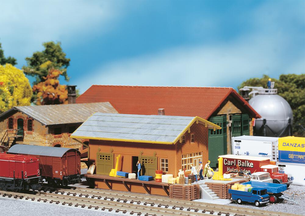 Faller 222117   N  Remise à marchandises 130 x 55 x 52 mm