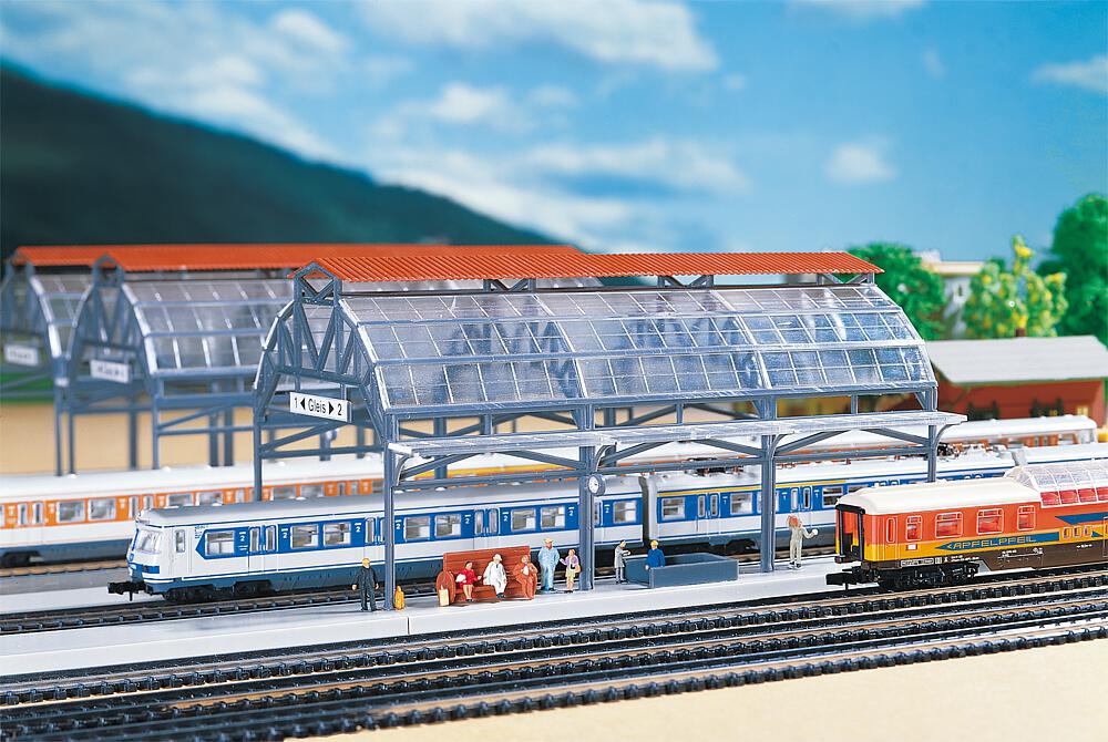 Faller 222128   N  Hall de gare 168 x 108 x 90 mm