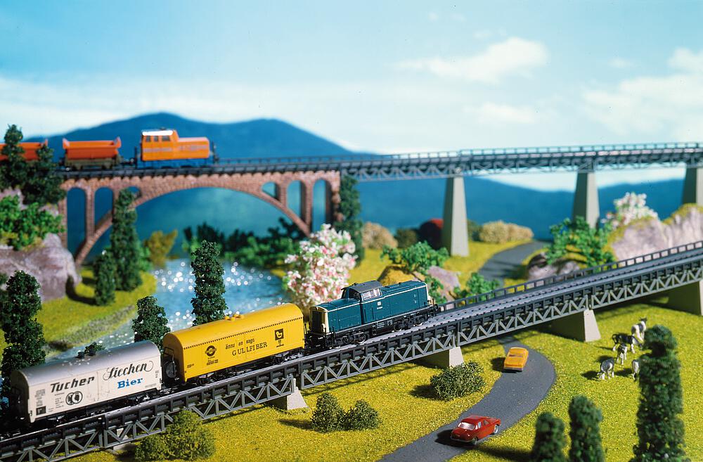 Faller 222540   N  4 Chemins de roulement, droits 100 x 32 mm (4 x)