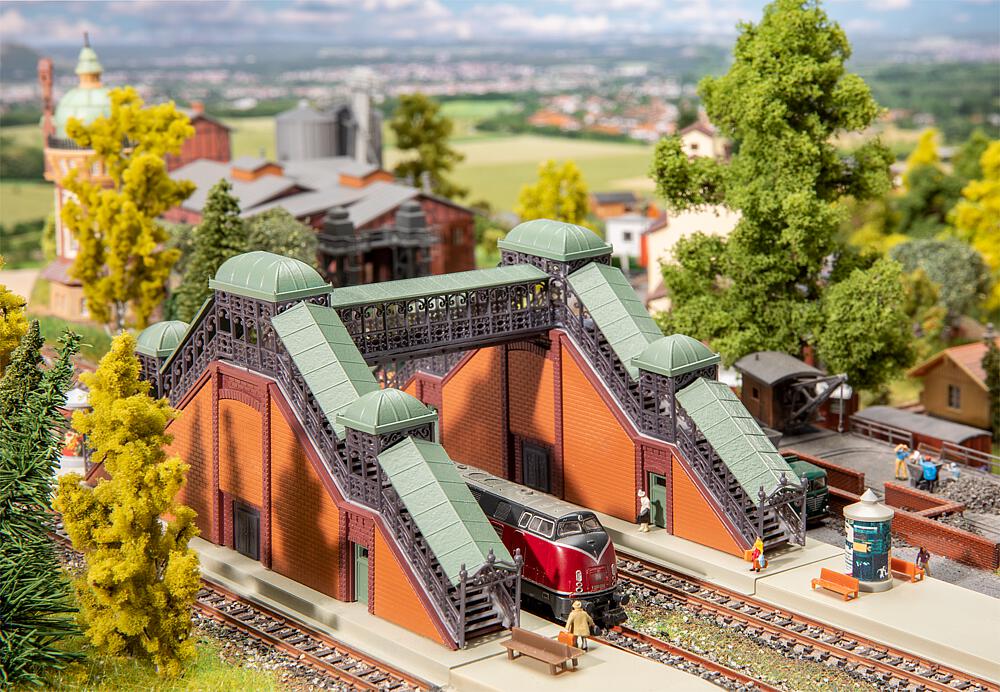 Faller 231714   N  Pont piéton 250 x 140 x 86 mm