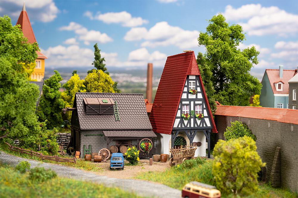 Faller 232156   N  Hôtel de ville avec cave à vin 162 x 129 x 110 mm