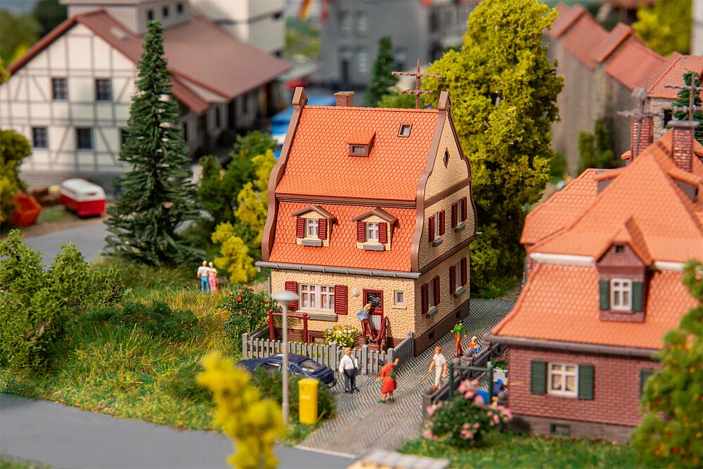 Faller 232161   N  Petite maison de lotissement 70 x 47 x 77 mm