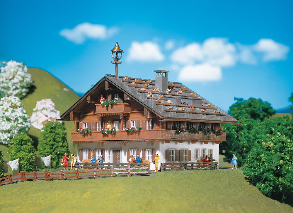 Faller 232232   N  Ferme des Alpes 131 x 125 x 92 mm