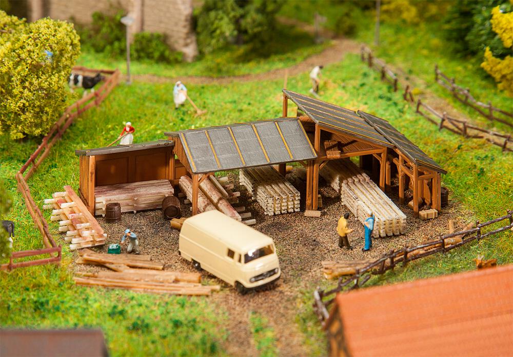 Faller 232373   N  Remises à bois 37 x 32 x 26 mm, 30 x 24 x 30 mm, 42 x 10 x 20 mm, 40 x 15 x 22 mm