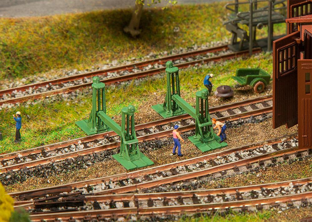 Faller 272909   N  Chevalet de levage à broche 48,5 x 11 x 22 mm (2 x)