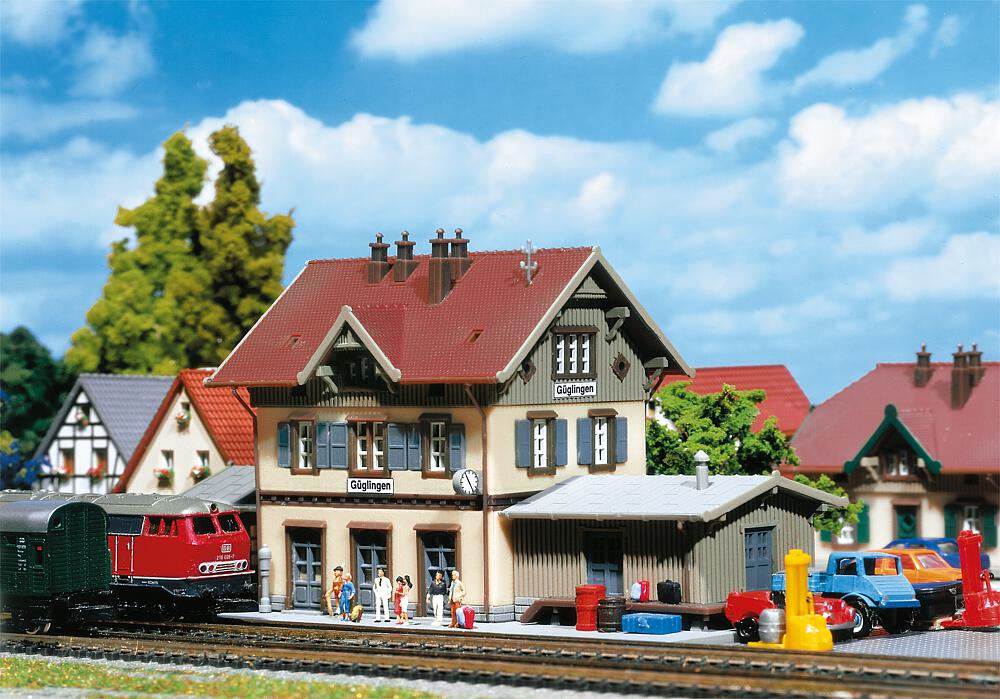 Faller 282707   Z  Gare de Güglingen 119 x 56 x 60 mm