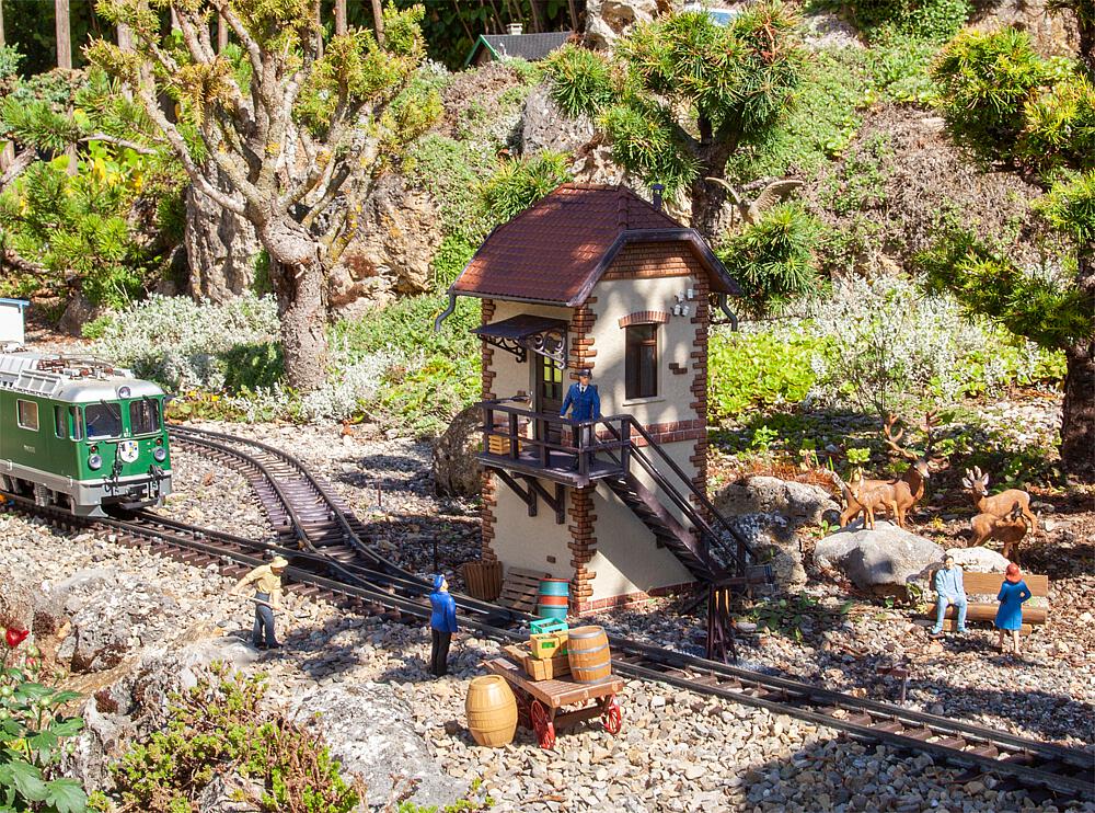 POLA 330882   G  Poste de cantonnement 230 x 235 x 365 mm