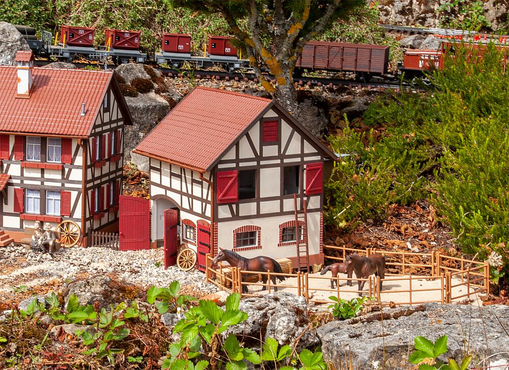 [POLA 331727  ] POLA 331727   G  Étable 335 x 325 x 367 mm