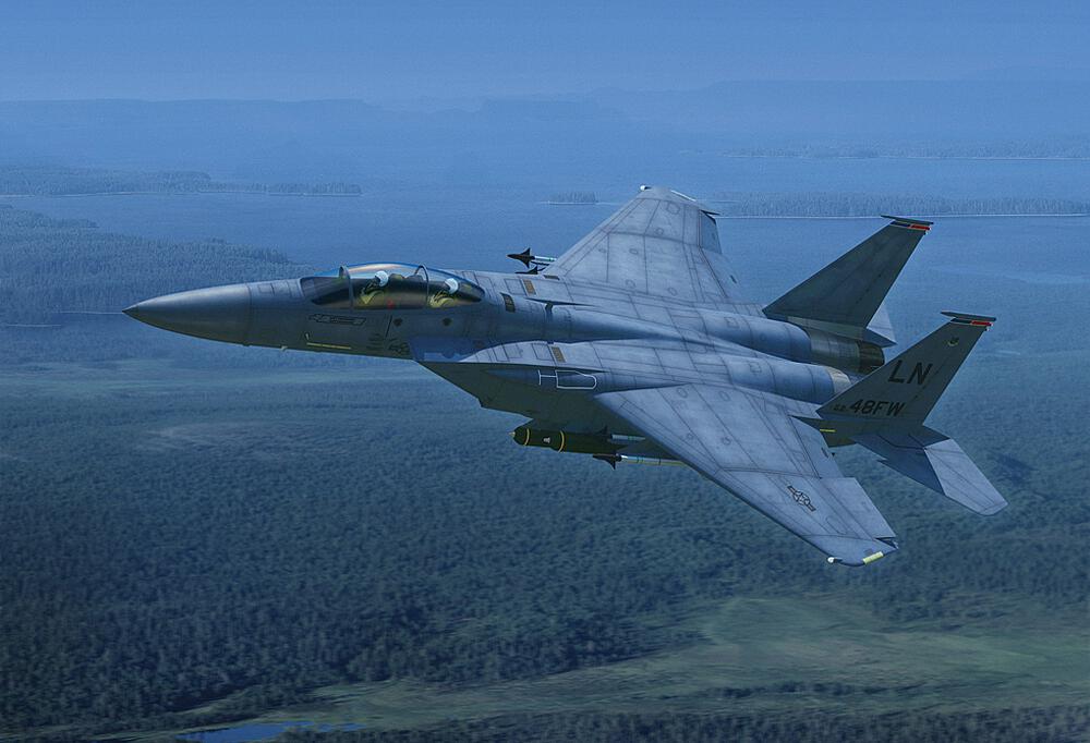 HOBBY BOSS 80271  1/72 F15E Strike Eagle 