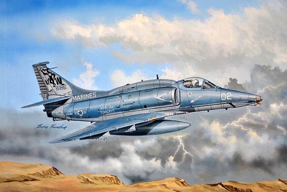 HOBBY BOSS 87256  1/72 A-4M Sky Hawk 