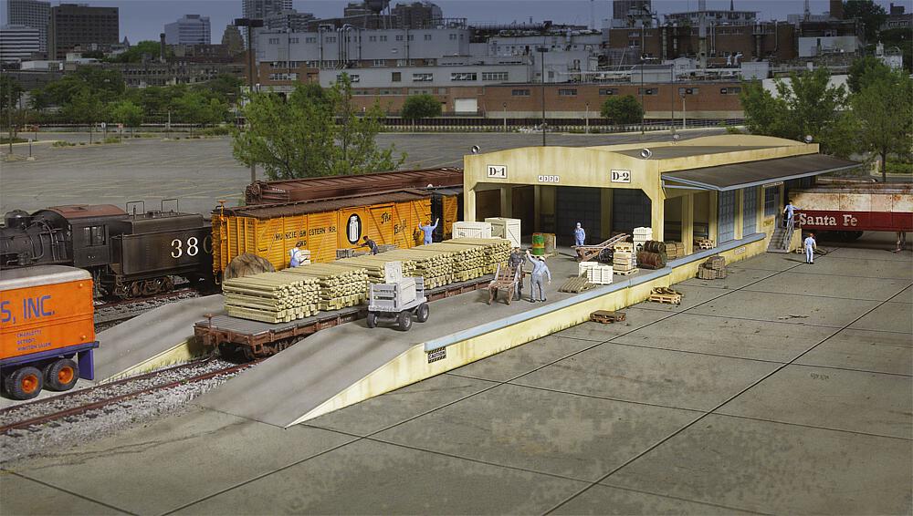 WALTHERS 933-2918   HOStation de chargement ferroviaire 63,5 x 13,3 x 7,6 cm