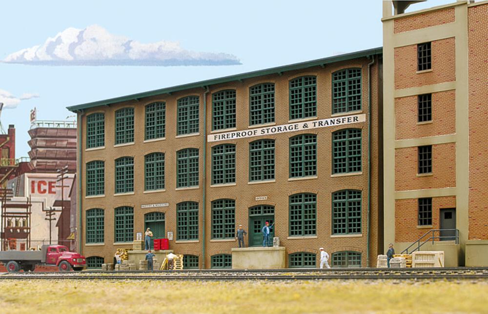 WALTHERS 933-3189   H0  Bâtiment de stockage, bâtiment de fond 32,5 x 3,5 x 17,5 cm