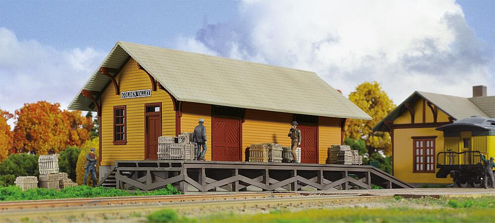 WALTHERS 933-3533   H0  Hangar à fret Golden Valley 20,9 x 8,4 x 8,1 cm