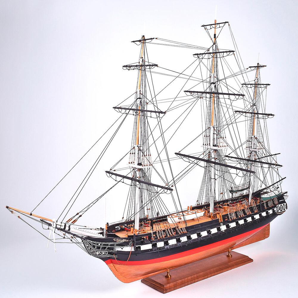 MODEL EXPO MS2040  1/76 USS Constituion 