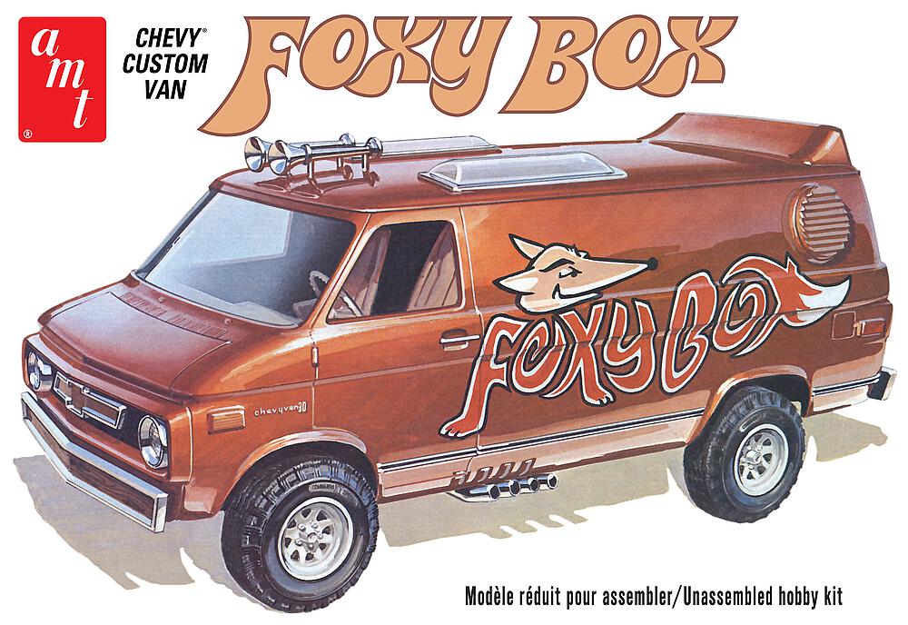 AMT AMT1265/12  1/25 1975 Chevy Van Foxy Box 