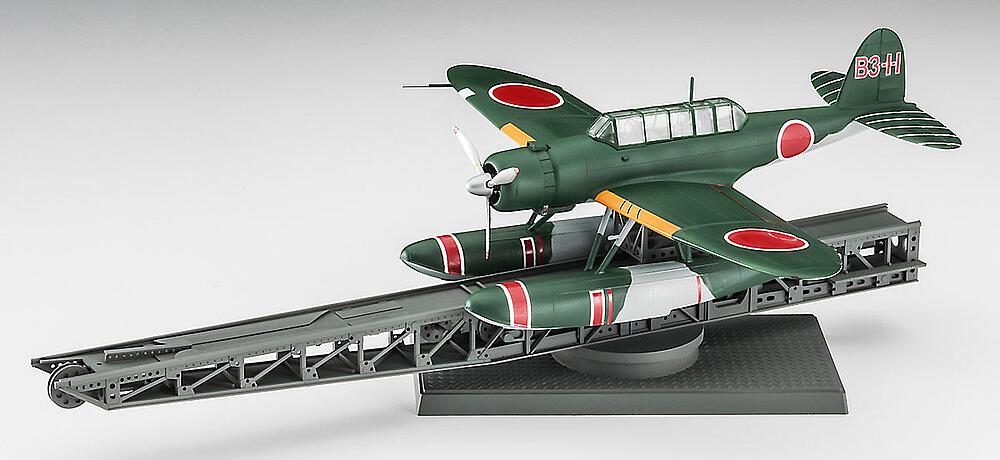 HASEGAWA 2416  1/72 Aichi R13A1 Type Zero modèle 11, cuirassé Congo, avec catapulte 