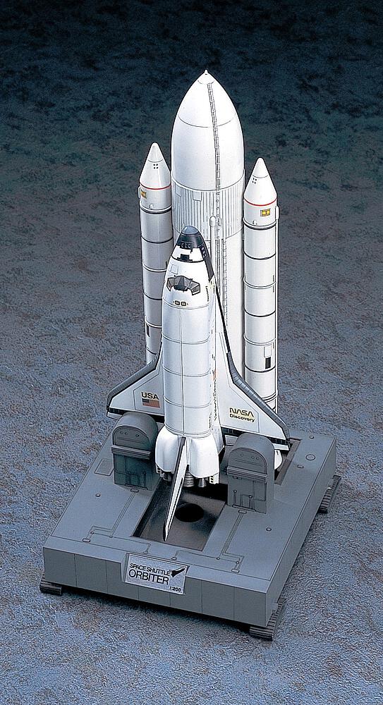 HASEGAWA 10729  1/200 Space Shuttle Orbiter w/Boosters 