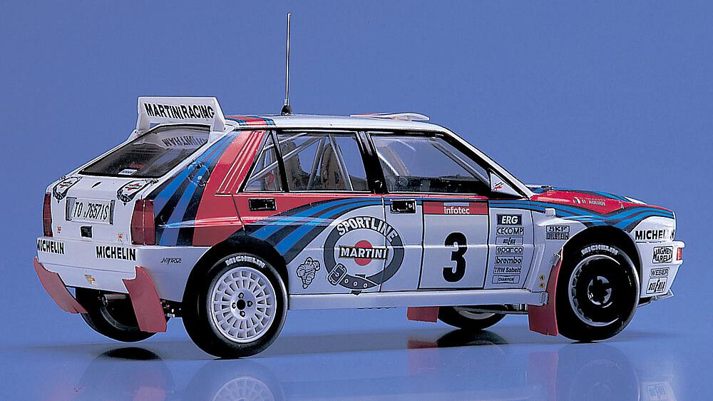 HASEGAWA 25015  1/24 Lancia Super Delta 92 WRC 