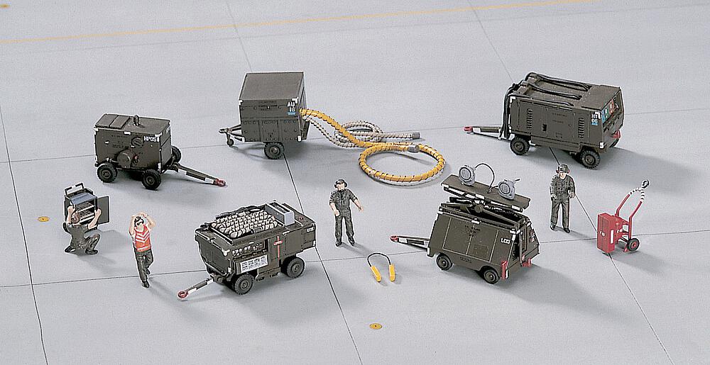 HASEGAWA 35006 X72-6  1/72 Set d'équipement au sol 