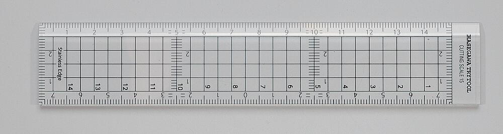 HASEGAWA TT40     Règle de coupe de 15 cm de long 