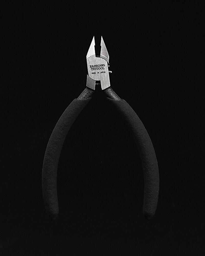 HASEGAWA TT42     Pince pour pièces photogravées 