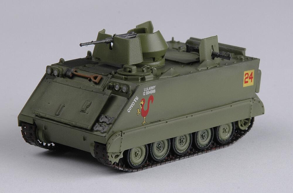 EASY MODEL 35002  1/72 M113A2 USMC.Da Nang. Vietnam 