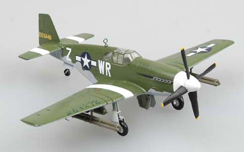 EASY MODEL 36357  1/72 P-51B 1st Lieutenant Henry Brown 