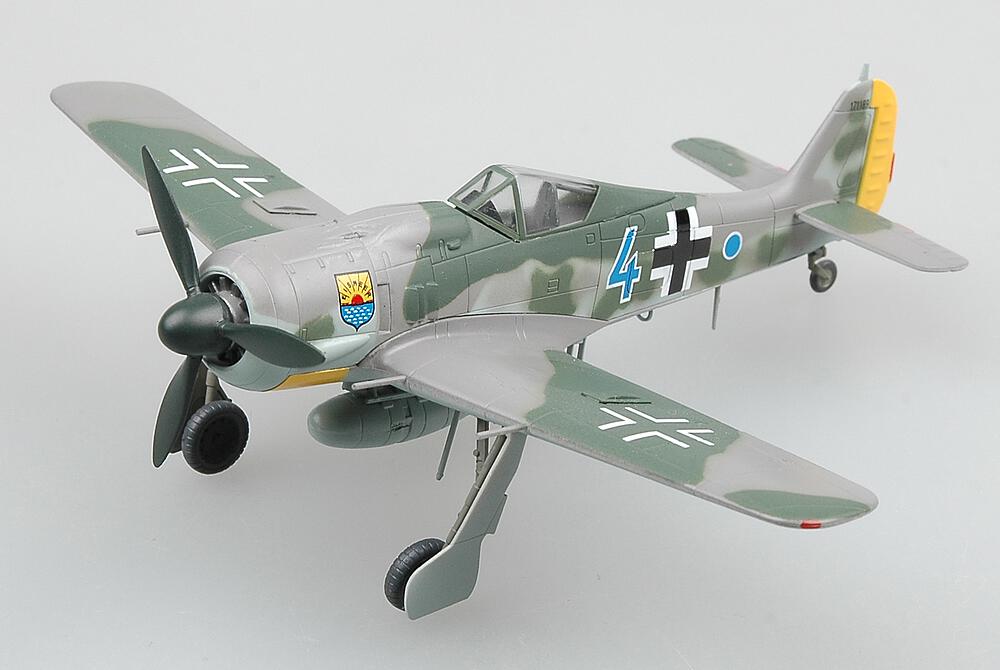 EASY MODEL 36363  1/72 FW190 A8 Blue 4 Commander of 12./JG 5, Bardufoss Airfi 