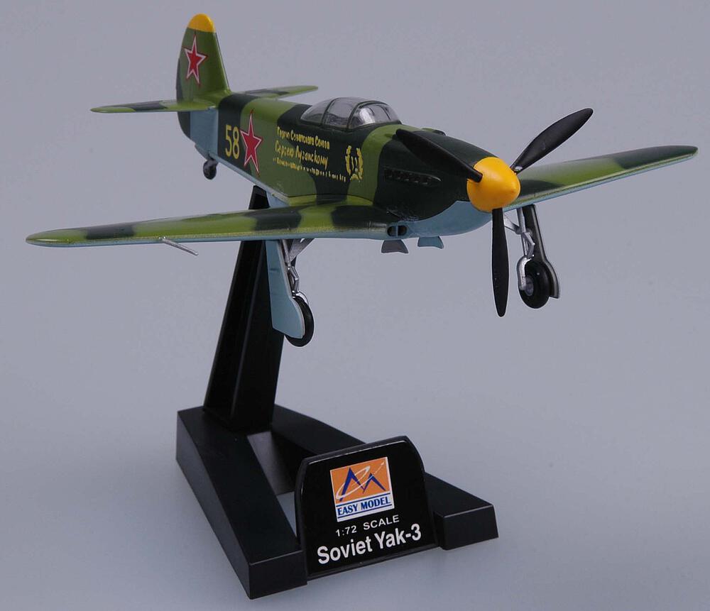 EASY MODEL 37227  1/72 Yak-3 Russie de l'Est, 1945 