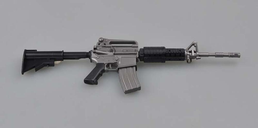 EASY MODEL 39110  Série d'armes 1/3 : M4A1 RIS 